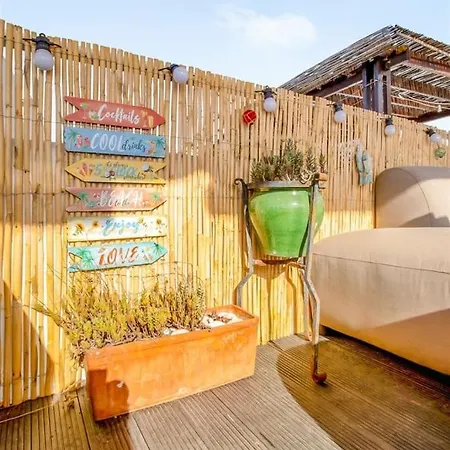 Charming 2br Getaway In Maro- Newly Renovated דירה מארו